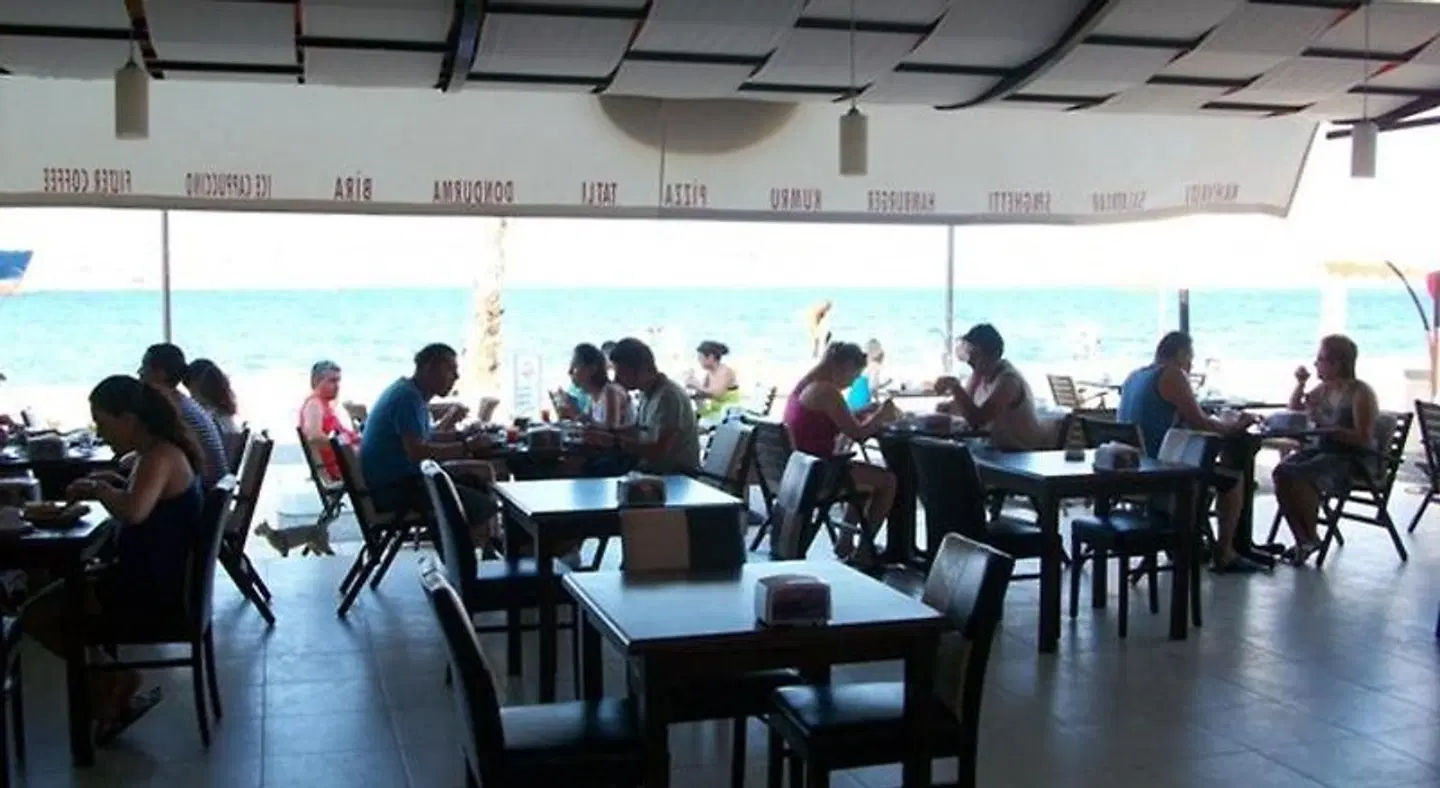 Kerman Hotel Restaurant