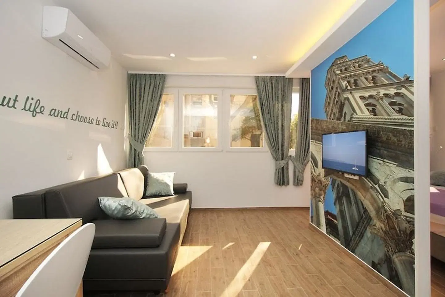 Apartments for you in Split ROOM_EXAMPLE