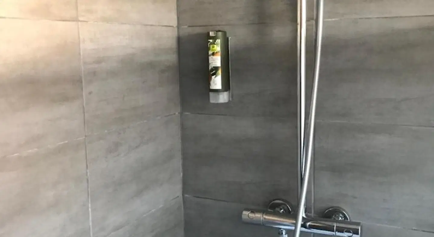 Logis Hostellerie le Châtel Badezimmer