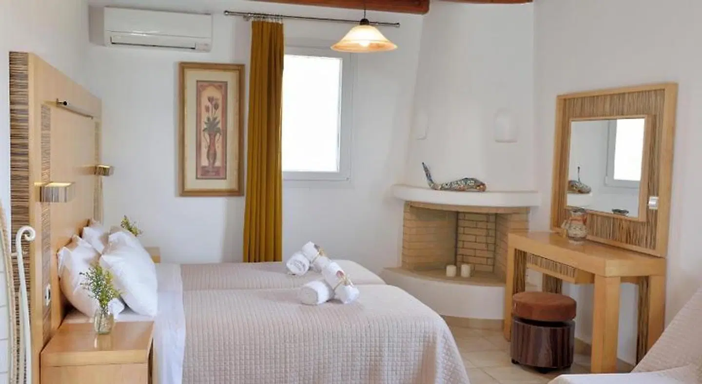Adonis Rooms ROOM_EXAMPLE