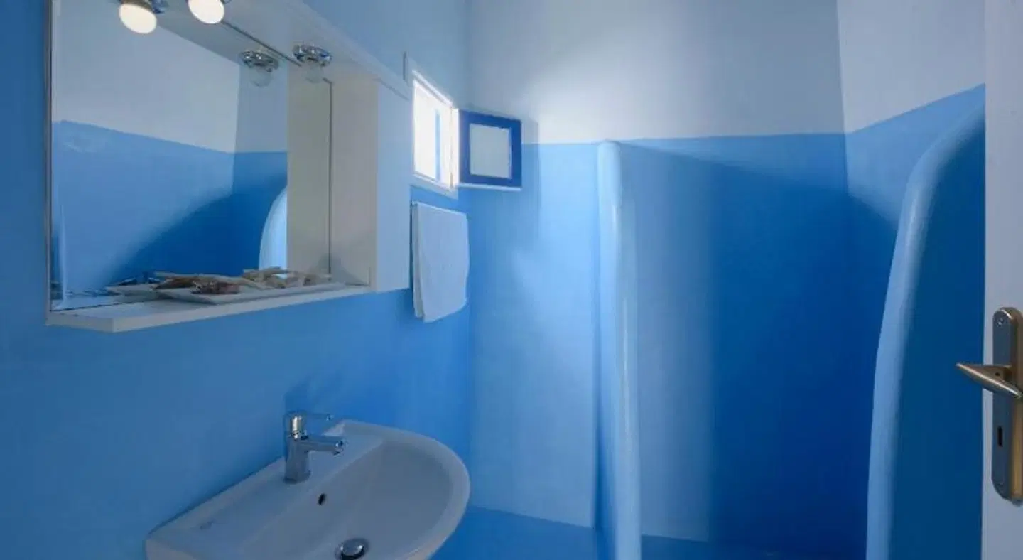 Adonis Rooms Badezimmer