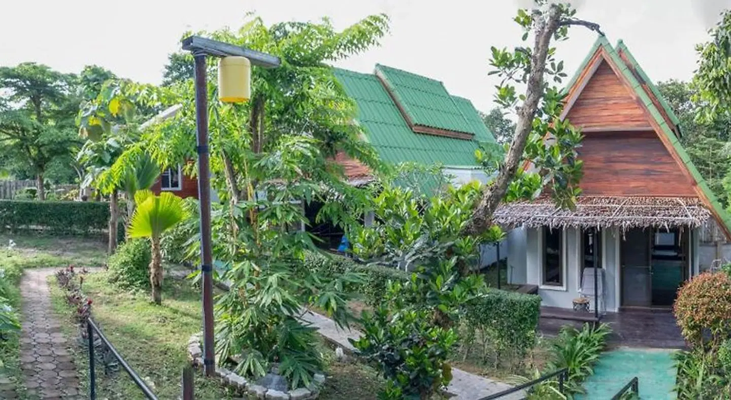 Harmony Naturist Resort HKT_18+ only nudist naked FKK Garten