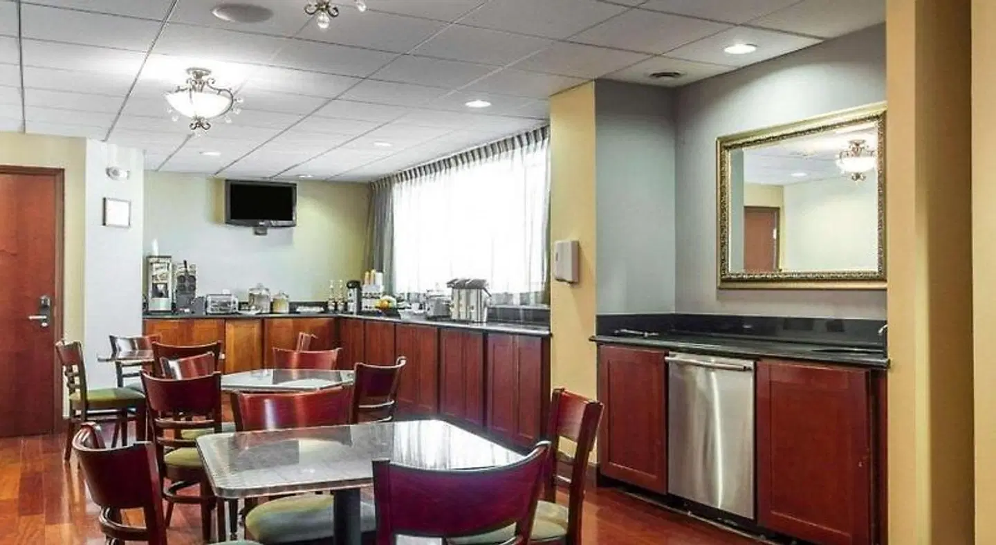 Villa Montes Hotel Bar