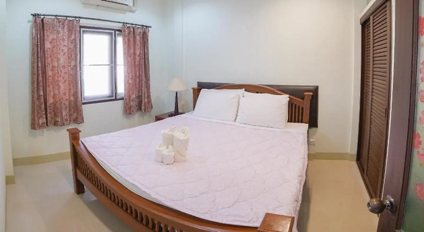 Buathong Place ROOM_EXAMPLE