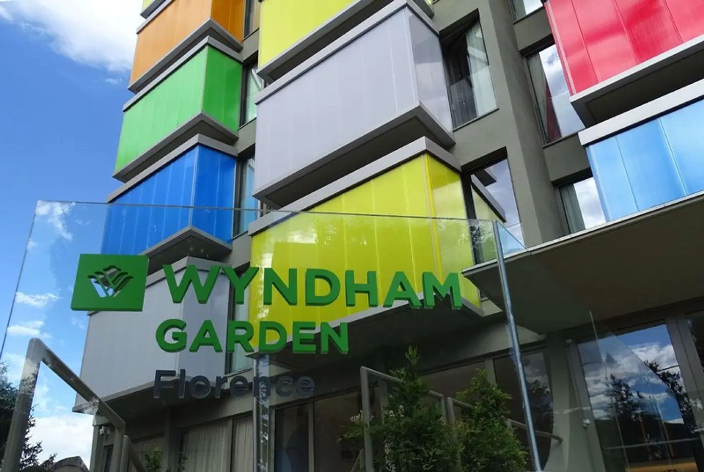 Wyndham Garden Florence EXTERIOR