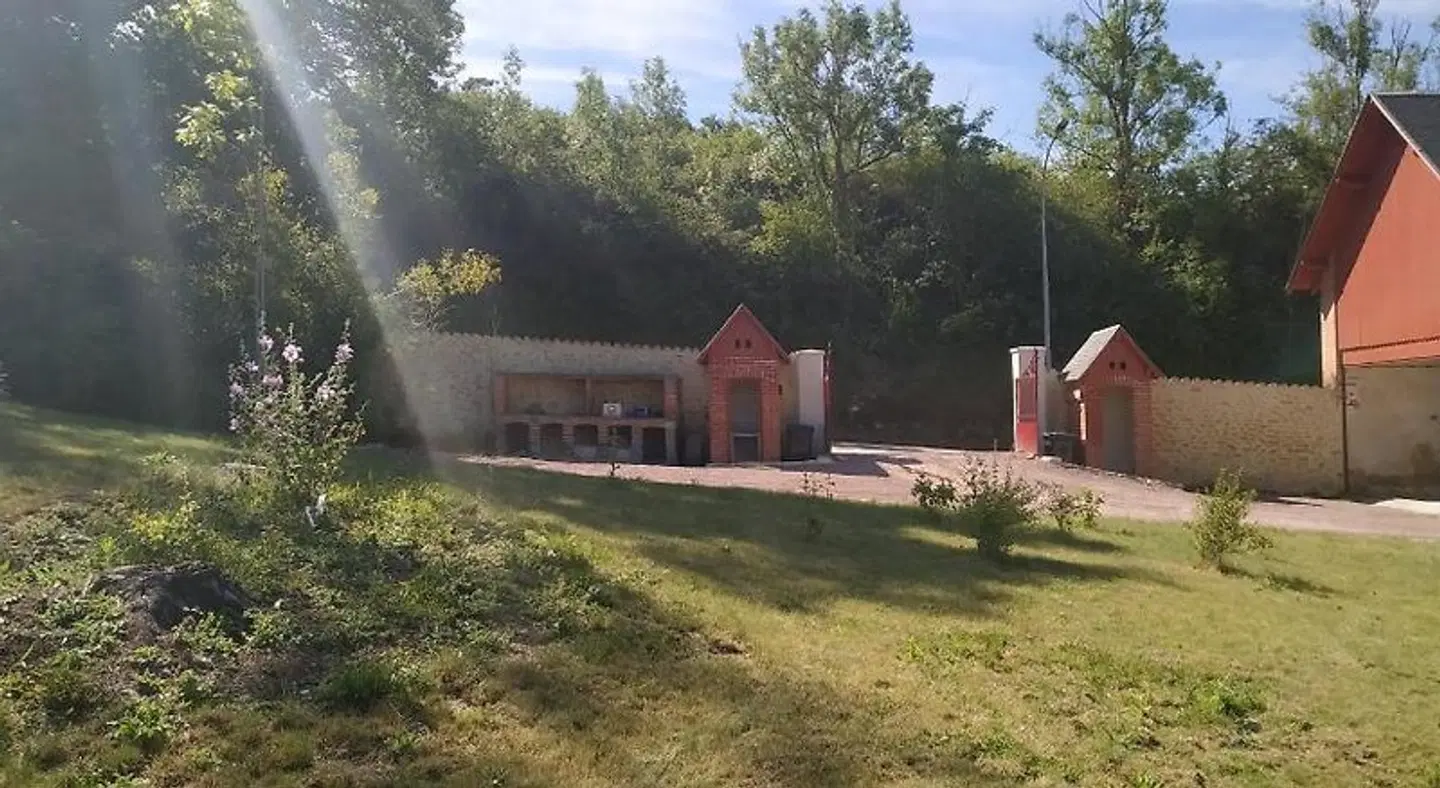 Manoir le Sequoia EXTERIOR