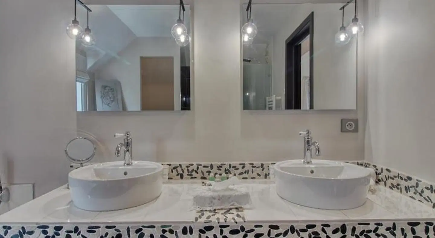 Villa Vent-Couvert Badezimmer