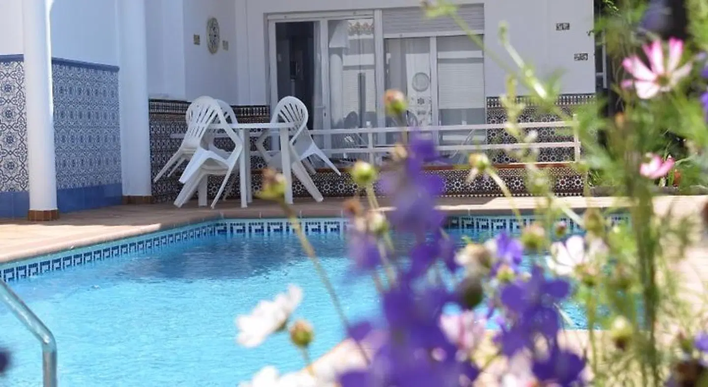 El Jardin Hallenbad