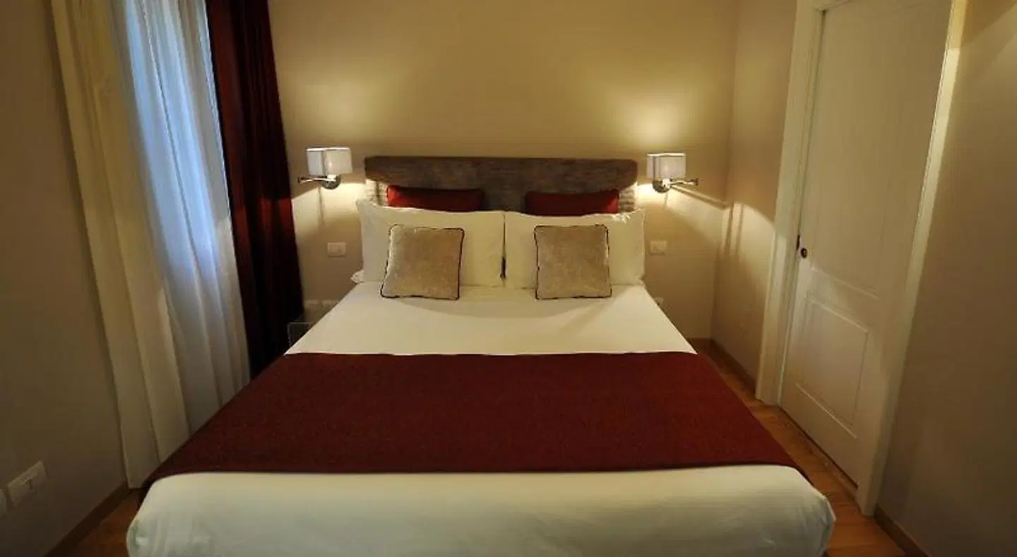 Angel Spagna Suite ROOM_EXAMPLE