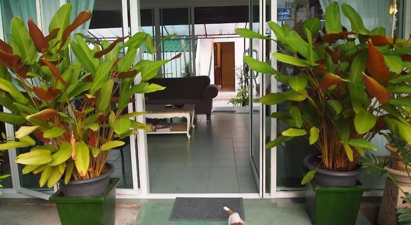 The Hacienda LOUNGE_LOBBY