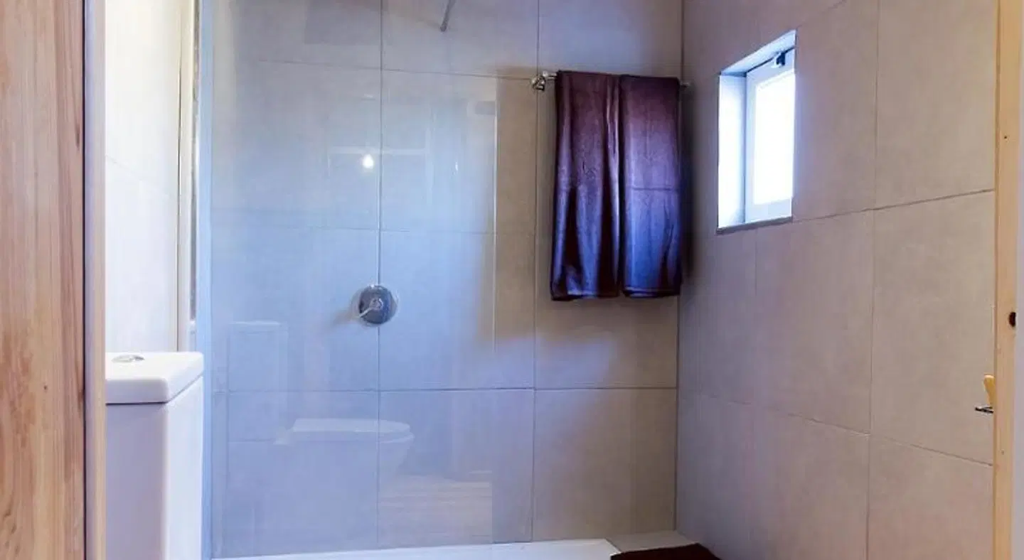 Feel At Home Guest House Badezimmer