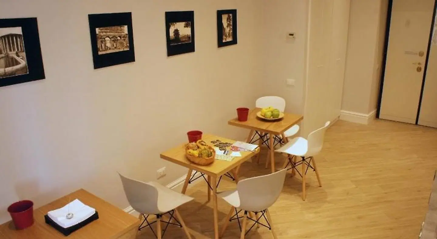 Roman Suite ROOM_EXAMPLE