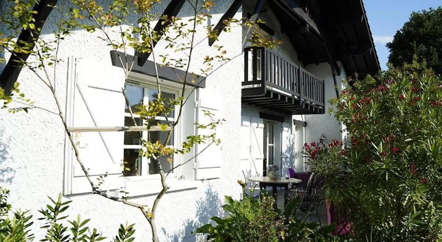 Bleuvelours EXTERIOR
