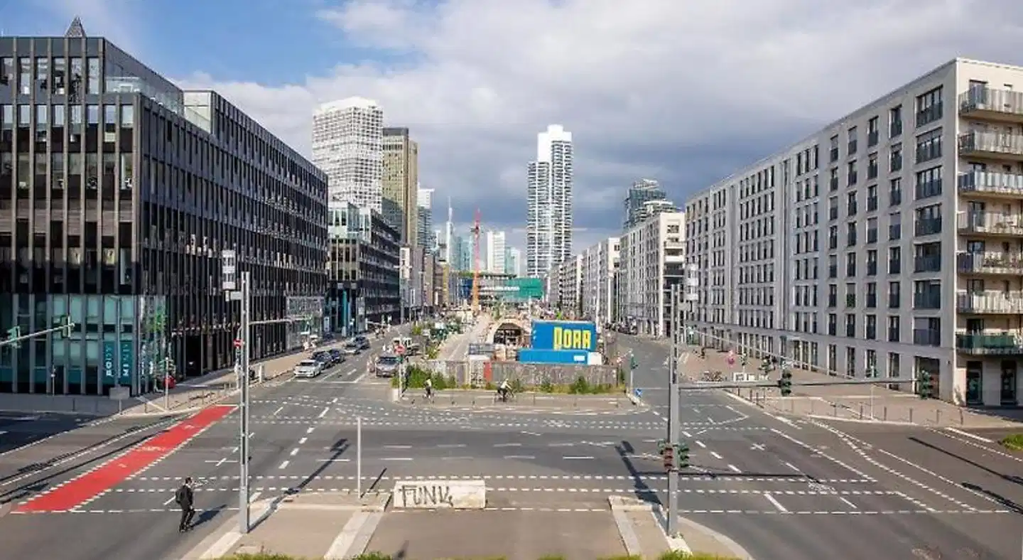 LyvInn Hotel Frankfurt Messe Aussenansicht