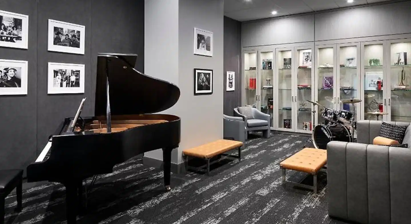 Level Seattle Downtown - South Lake Union Lobby