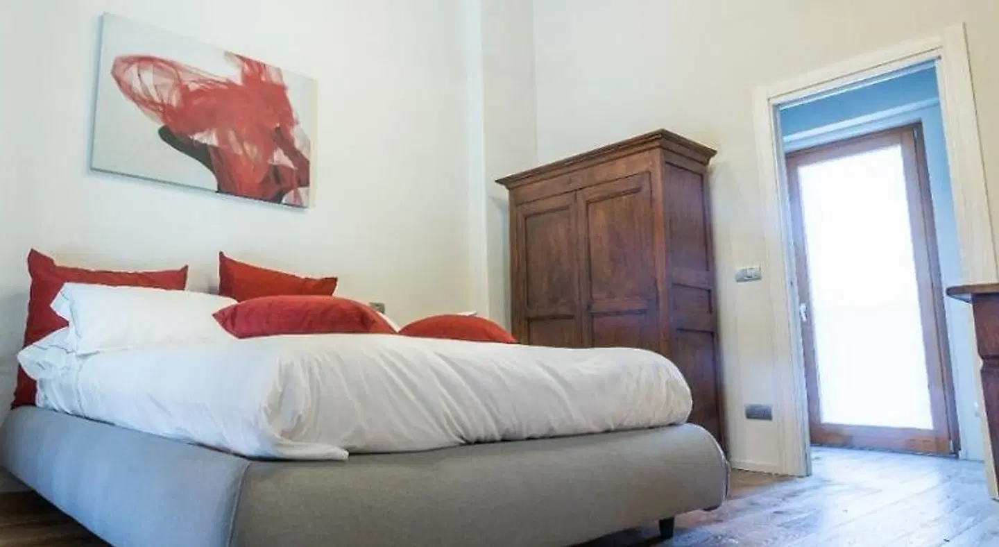 IN VIRIDI ROOM_EXAMPLE