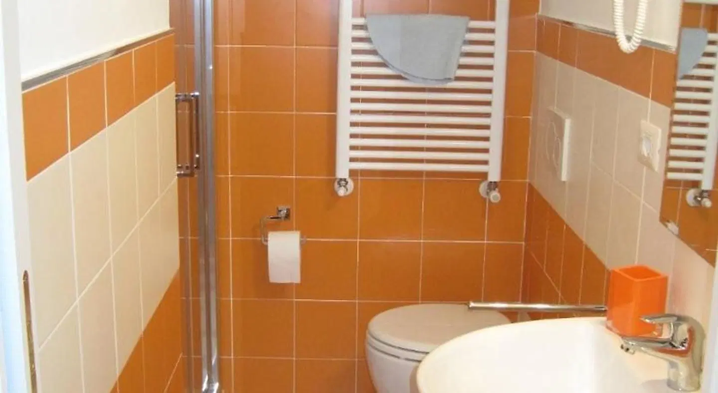 Bed and Breakfast lo Scrigno Badezimmer