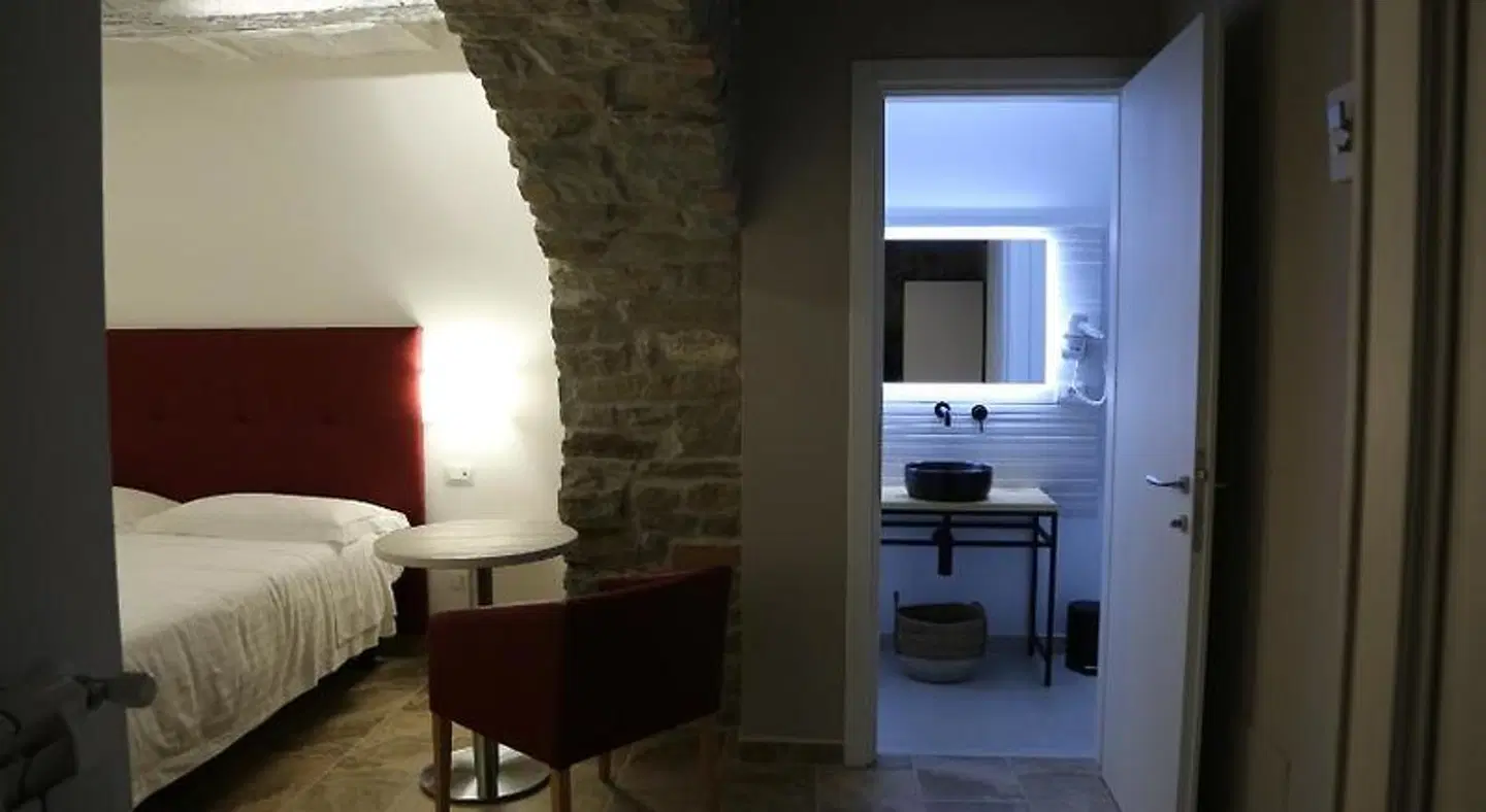 Montis ROOM_EXAMPLE