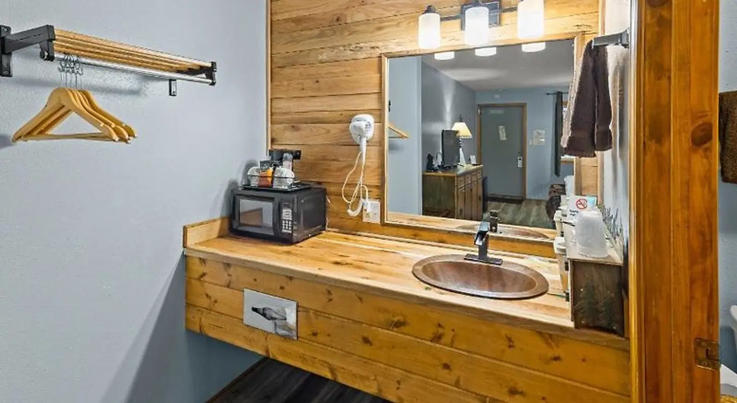 The Lookout Lodge ROOM_EXAMPLE