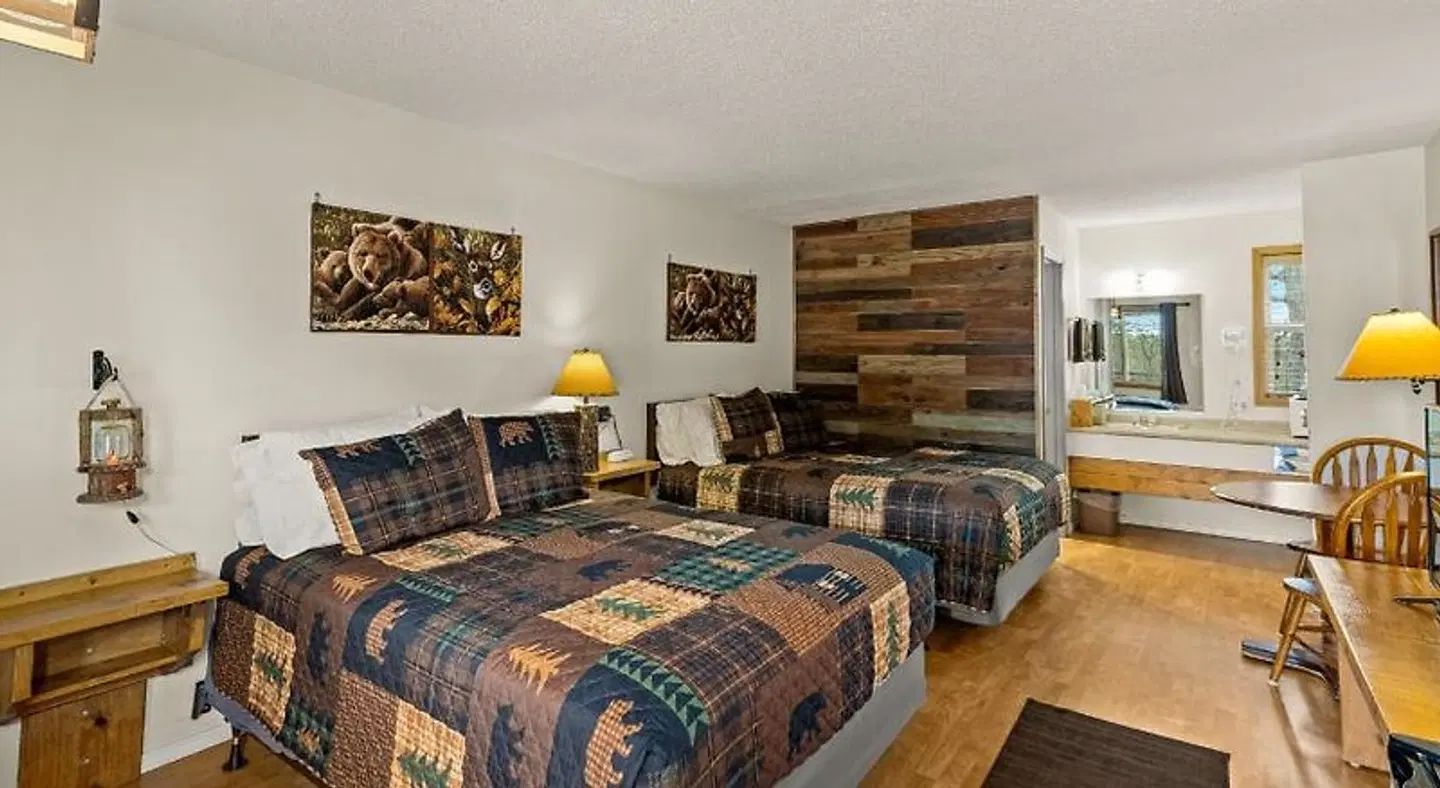 The Lookout Lodge ROOM_EXAMPLE