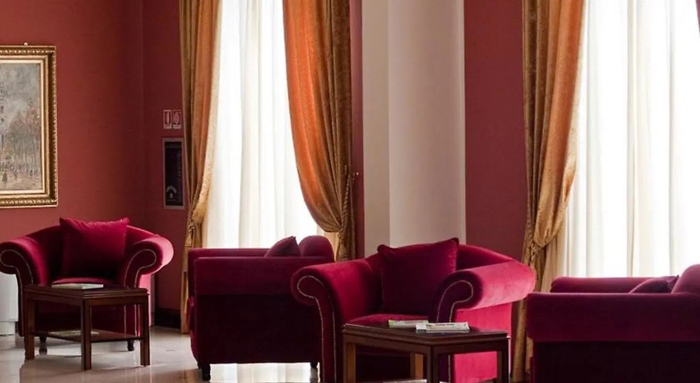 Maxim LOUNGE_LOBBY