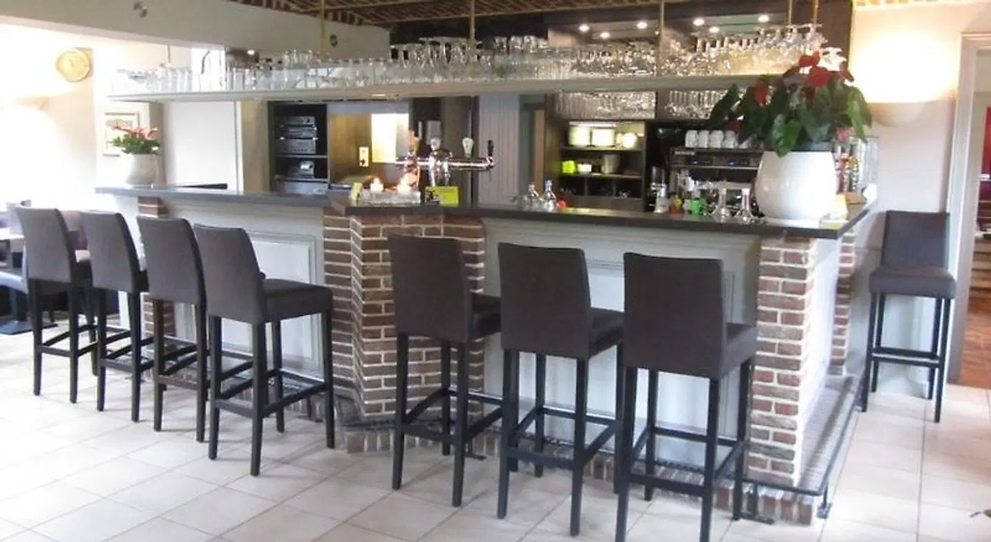 Klein Nederlo Bar