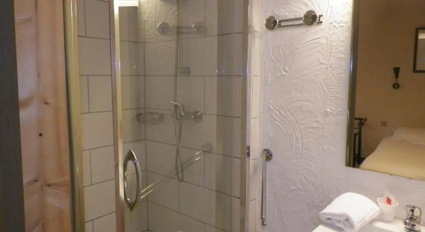du Commerce Badezimmer
