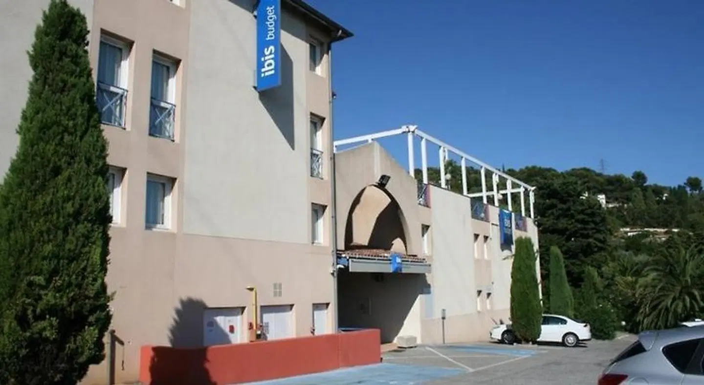 ibis budget Cannes Mougins EXTERIOR