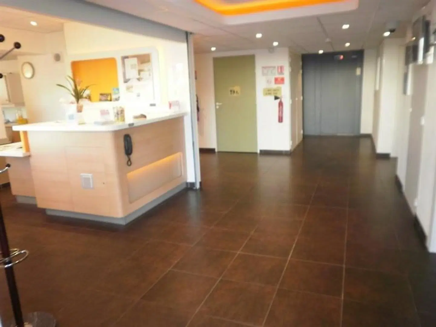 ibis budget Roye LOUNGE_LOBBY