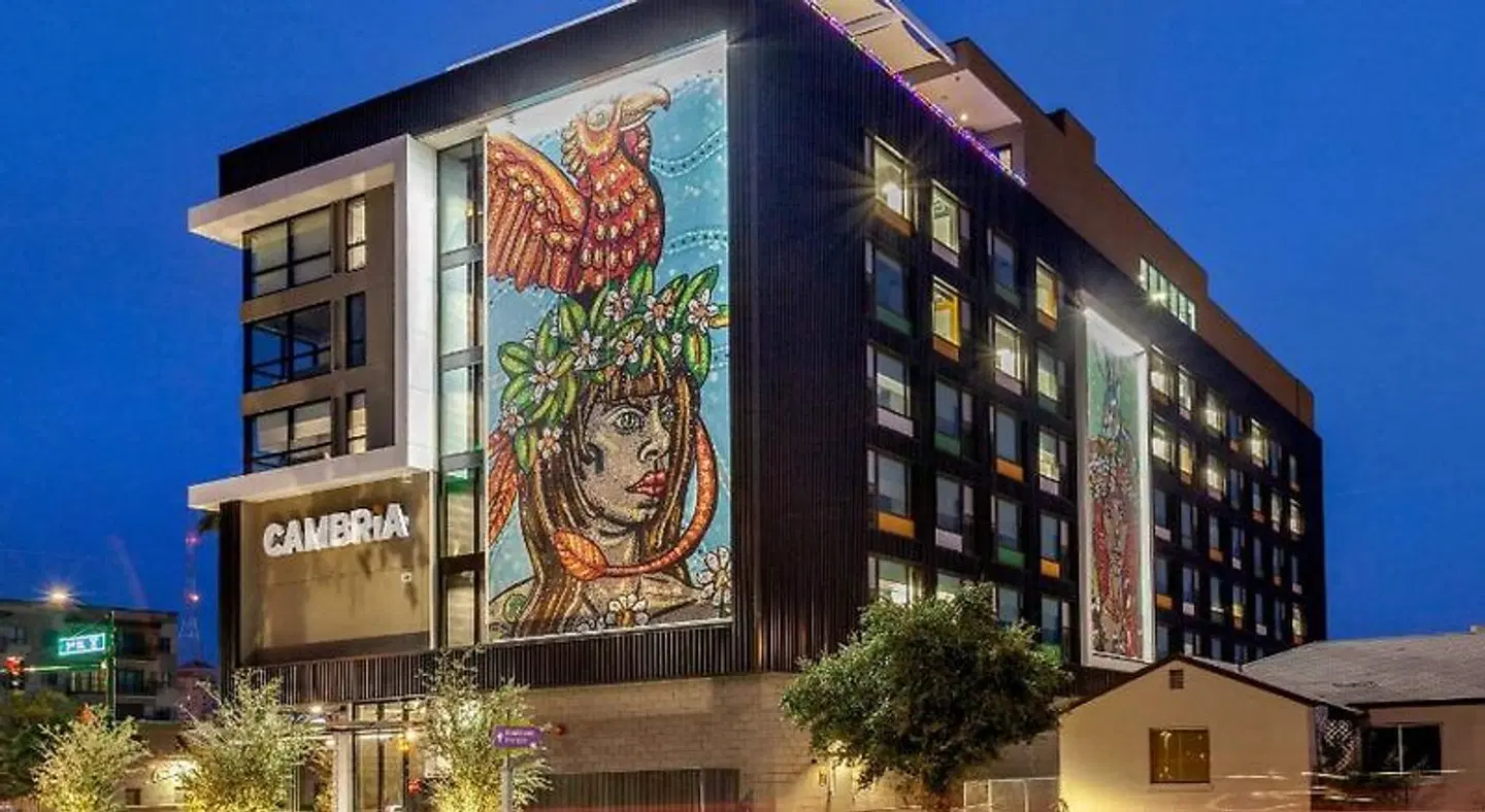 Cambria Hotel Downtown Phoenix Convention Center EXTERIOR