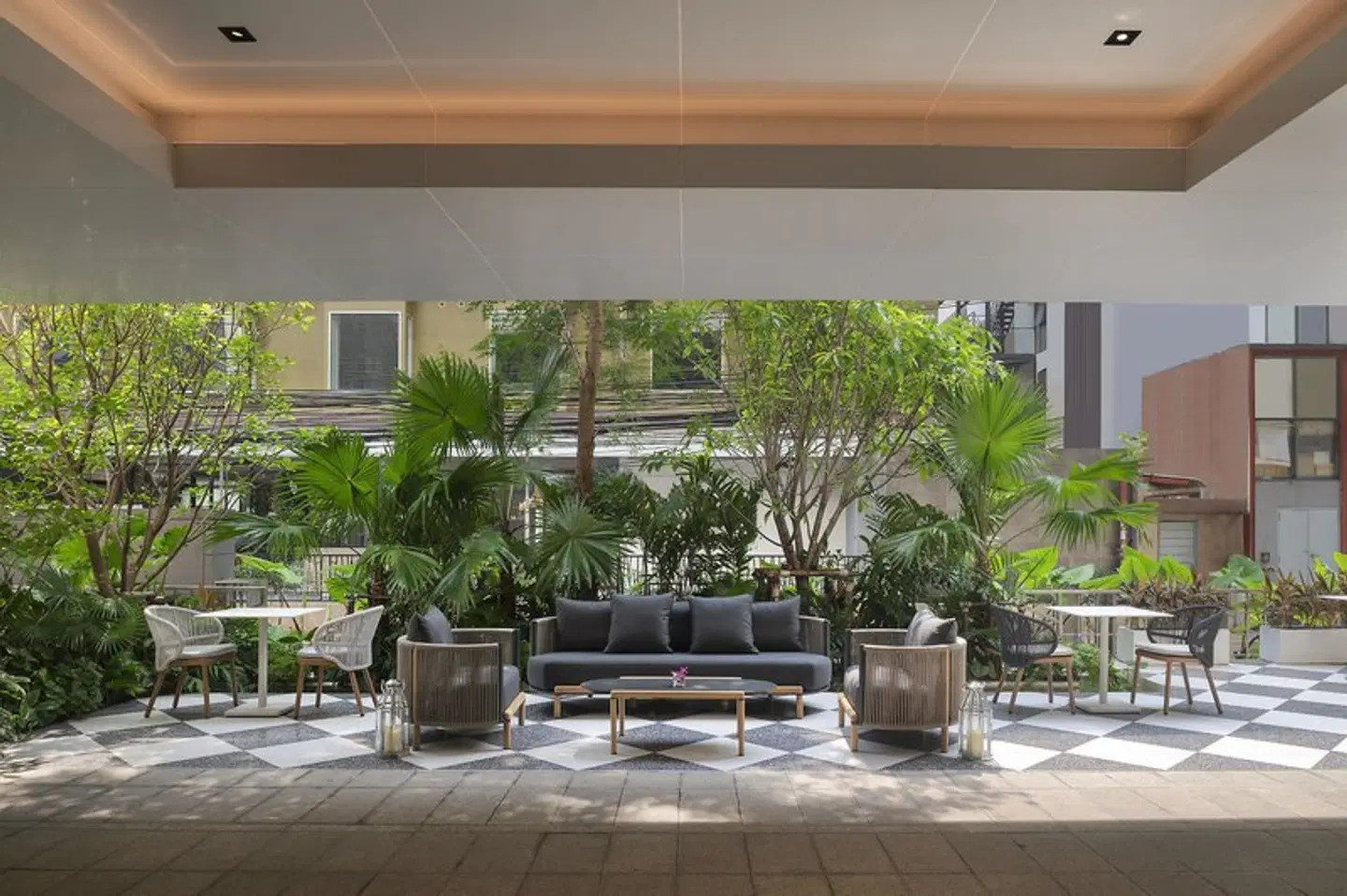 PARKROYAL Suites Bangkok LOUNGE_LOBBY