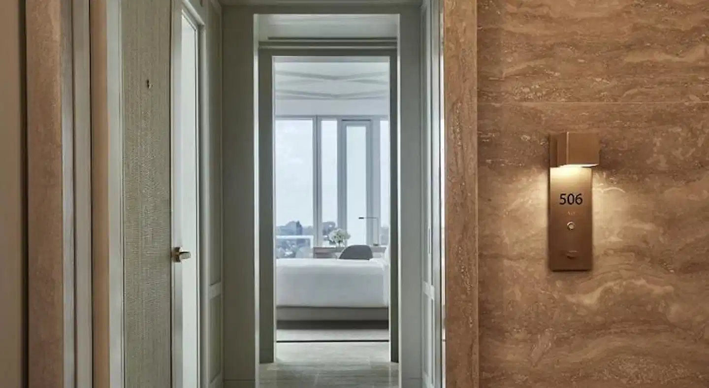 Four Seasons Hotel at The Surf Club Badezimmer