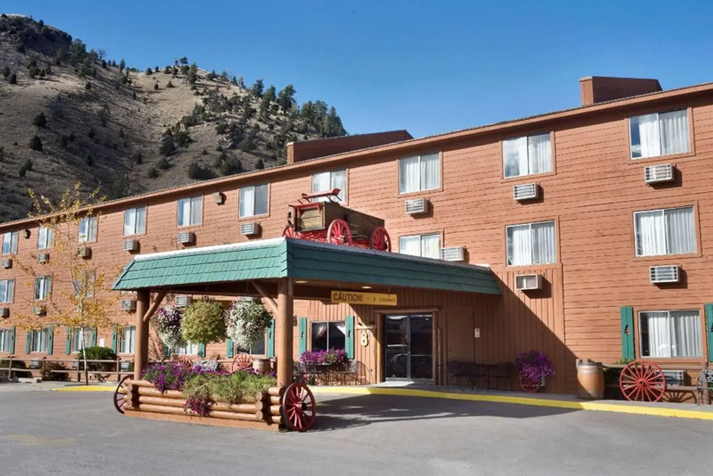 Super 8 by Wyndham Jackson Hole EXTERIOR