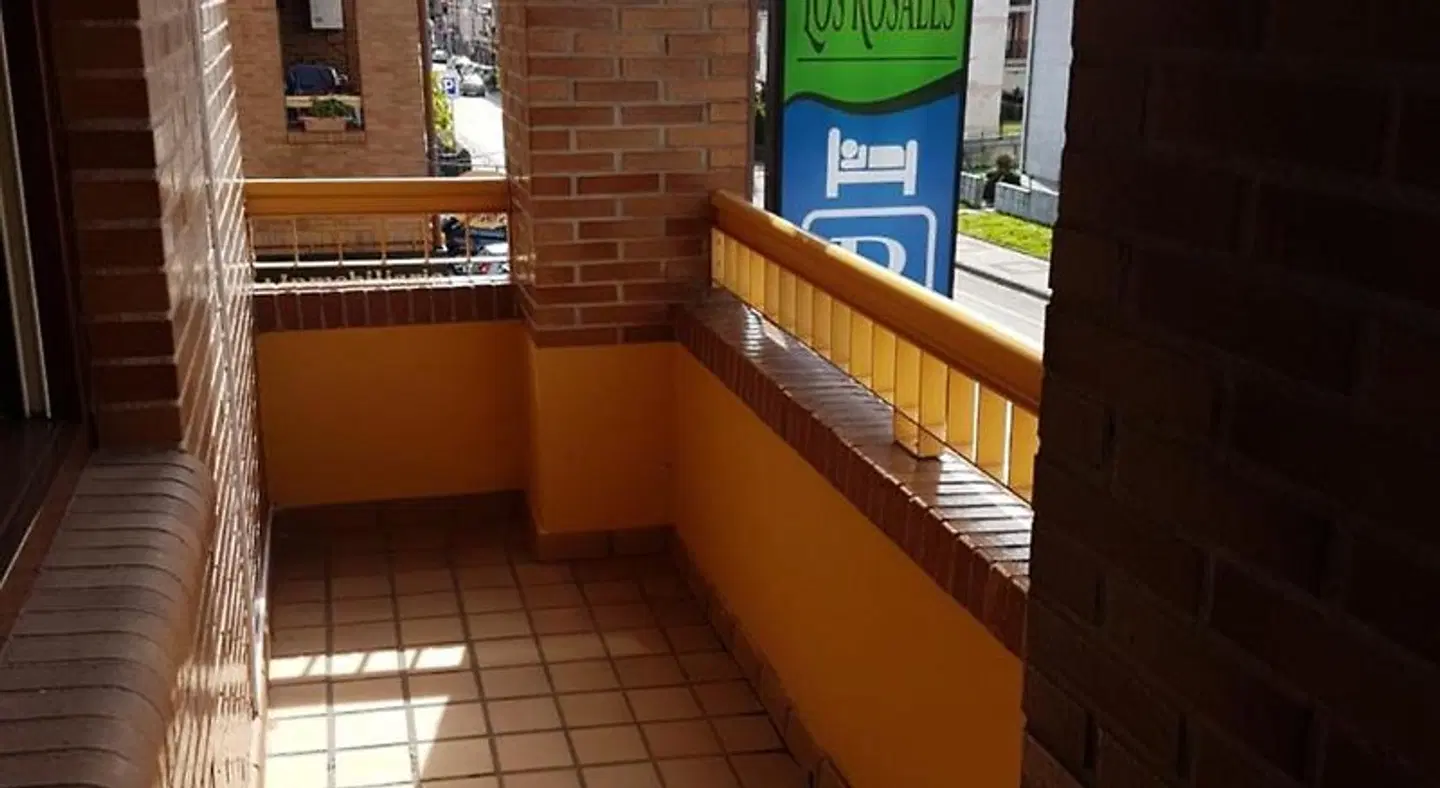 Los Rosales Bar