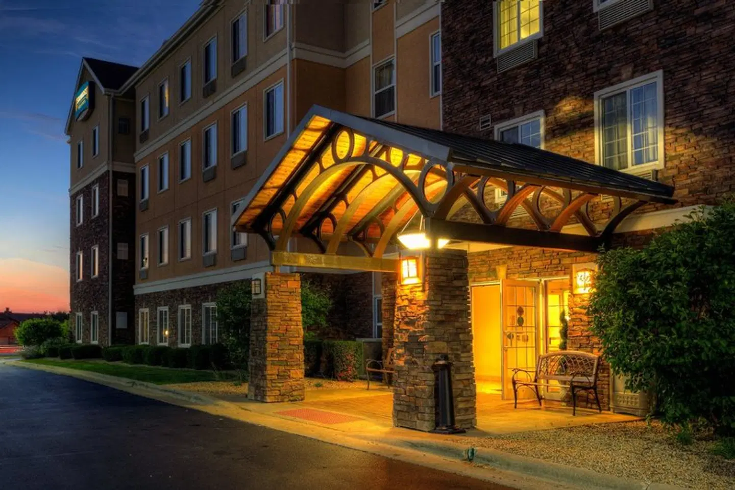 Staybridge Suites Rockford by IHG EXTERIOR