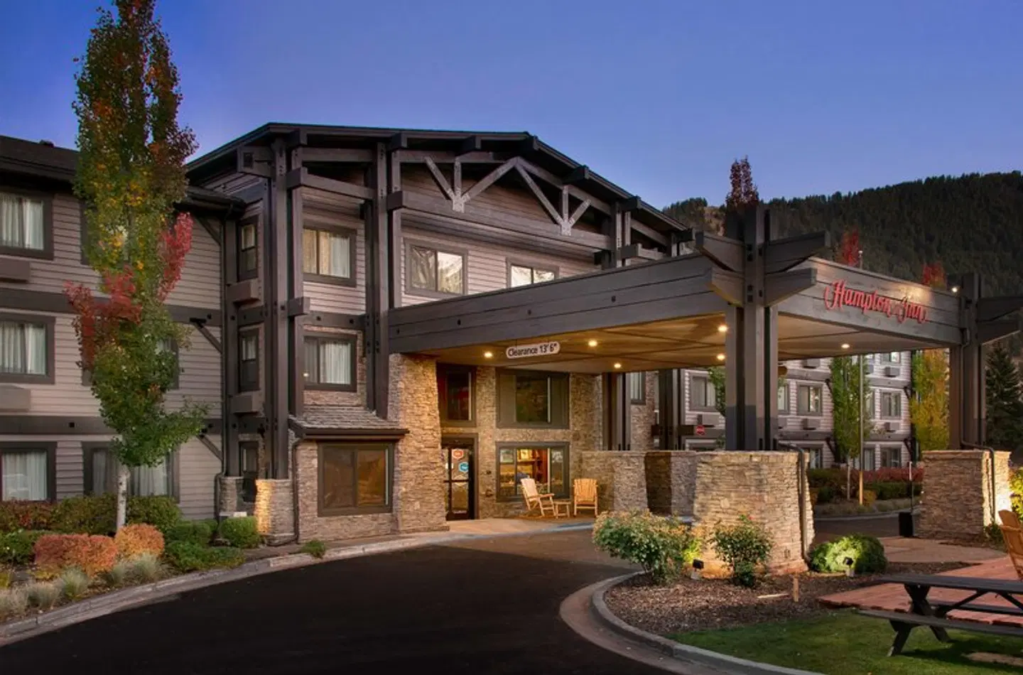 Hampton Inn Jackson Hole EXTERIOR
