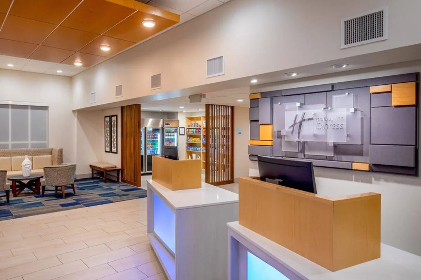 Holiday Inn Express Chesapeake - Norfolk by IHG Bar