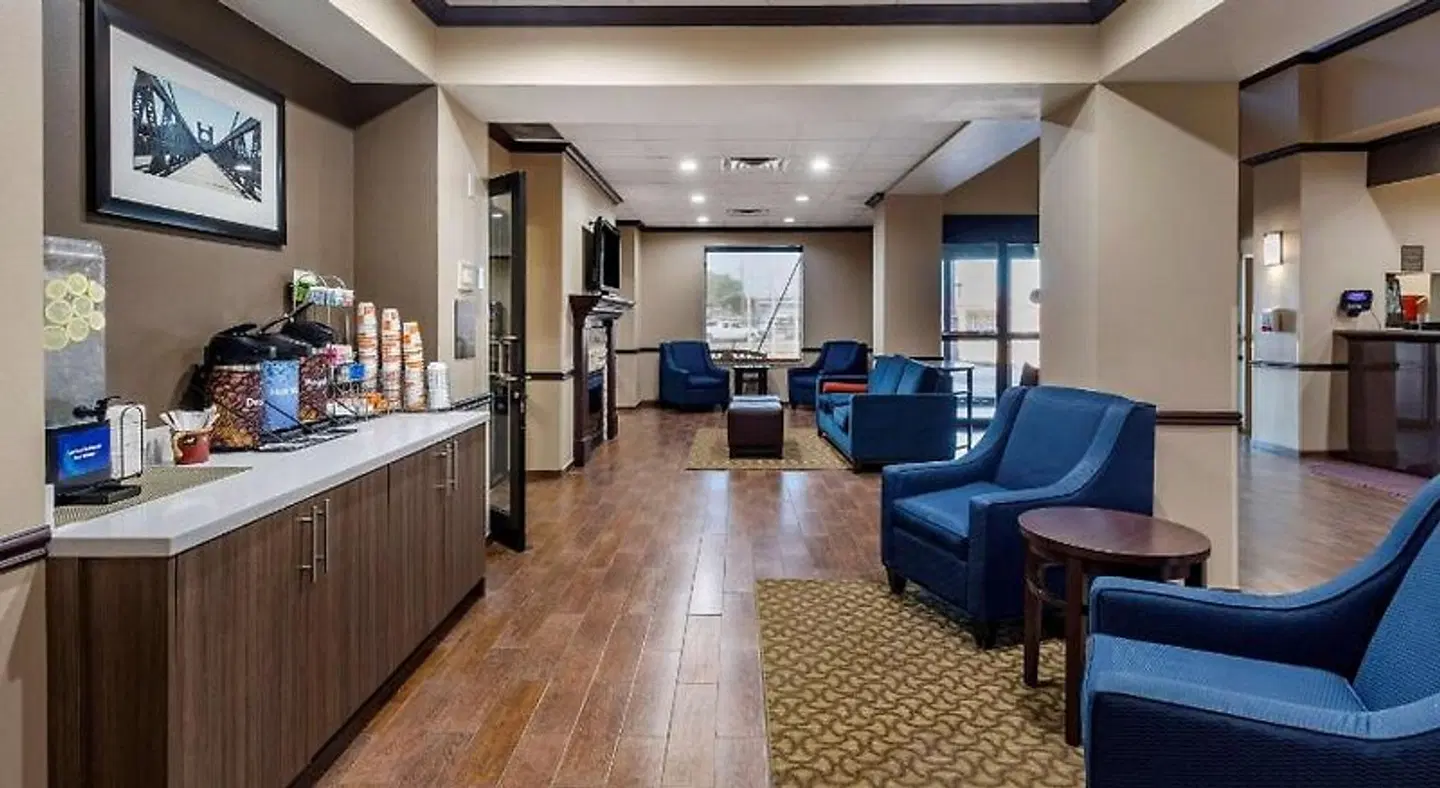 Comfort Suites Near Baylor University LOUNGE_LOBBY