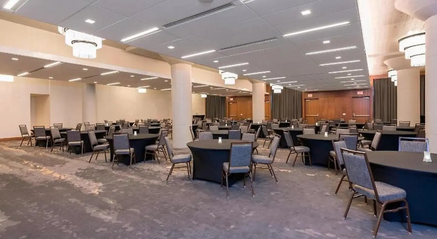 Courtyard by Marriott Waterloo Cedar Falls LOUNGE_LOBBY