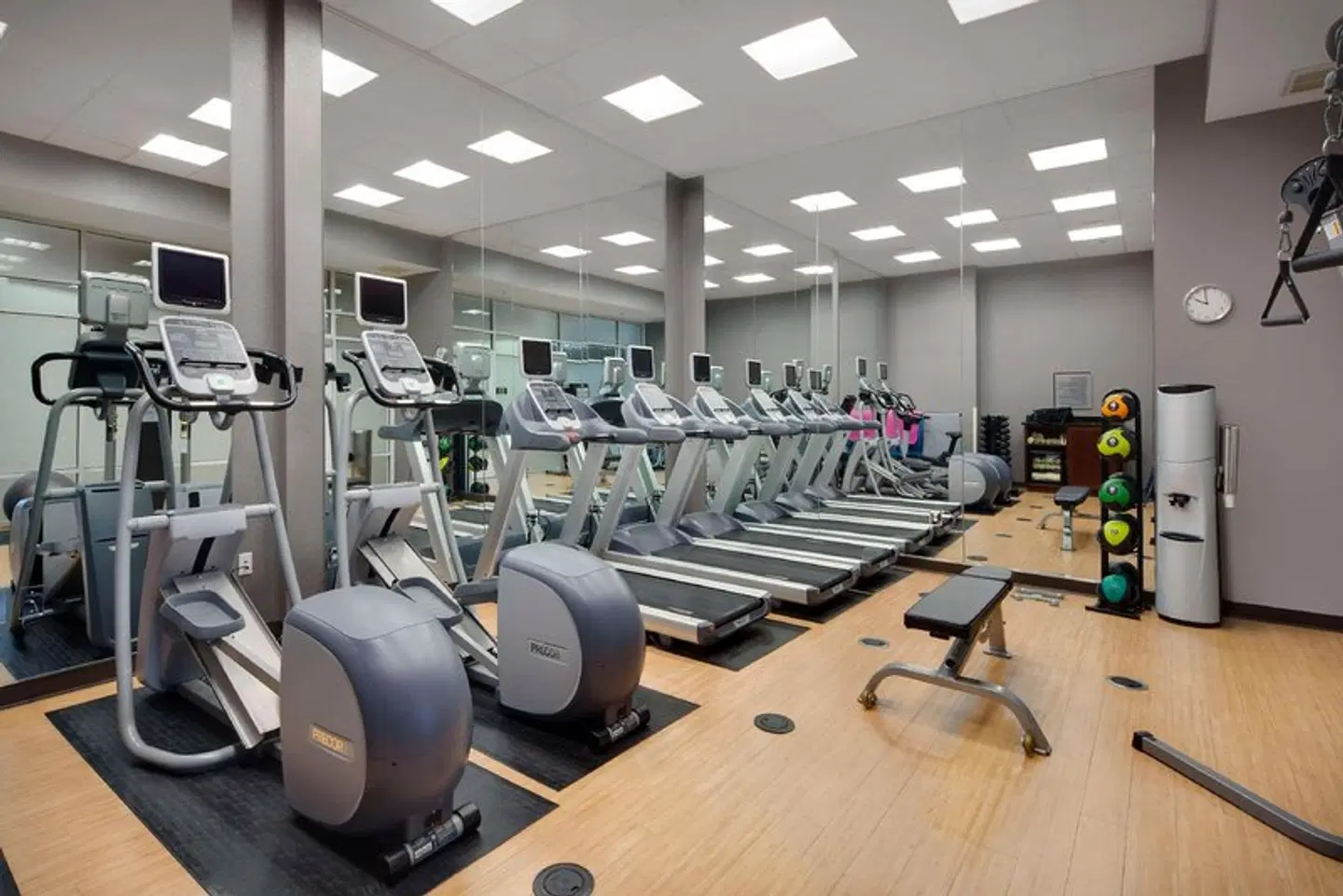 Hyatt House San Jose/Silicon Valley SPORTS_AND_LEISURE