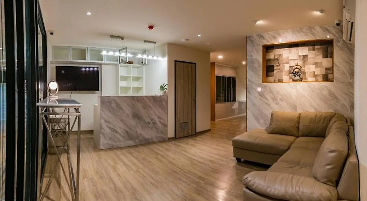 P18 hotel LOUNGE_LOBBY