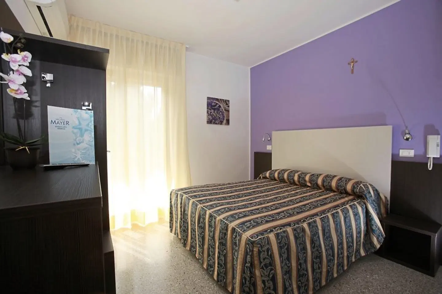 Mayer ROOM_EXAMPLE