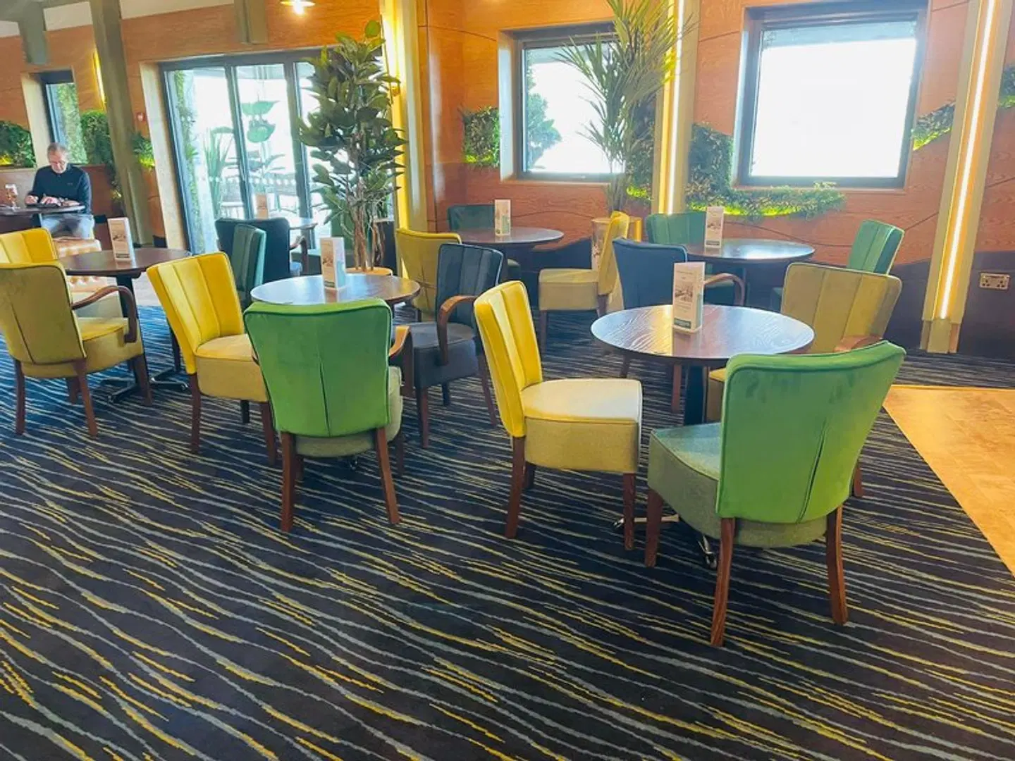 Boston West Hotel Restaurant