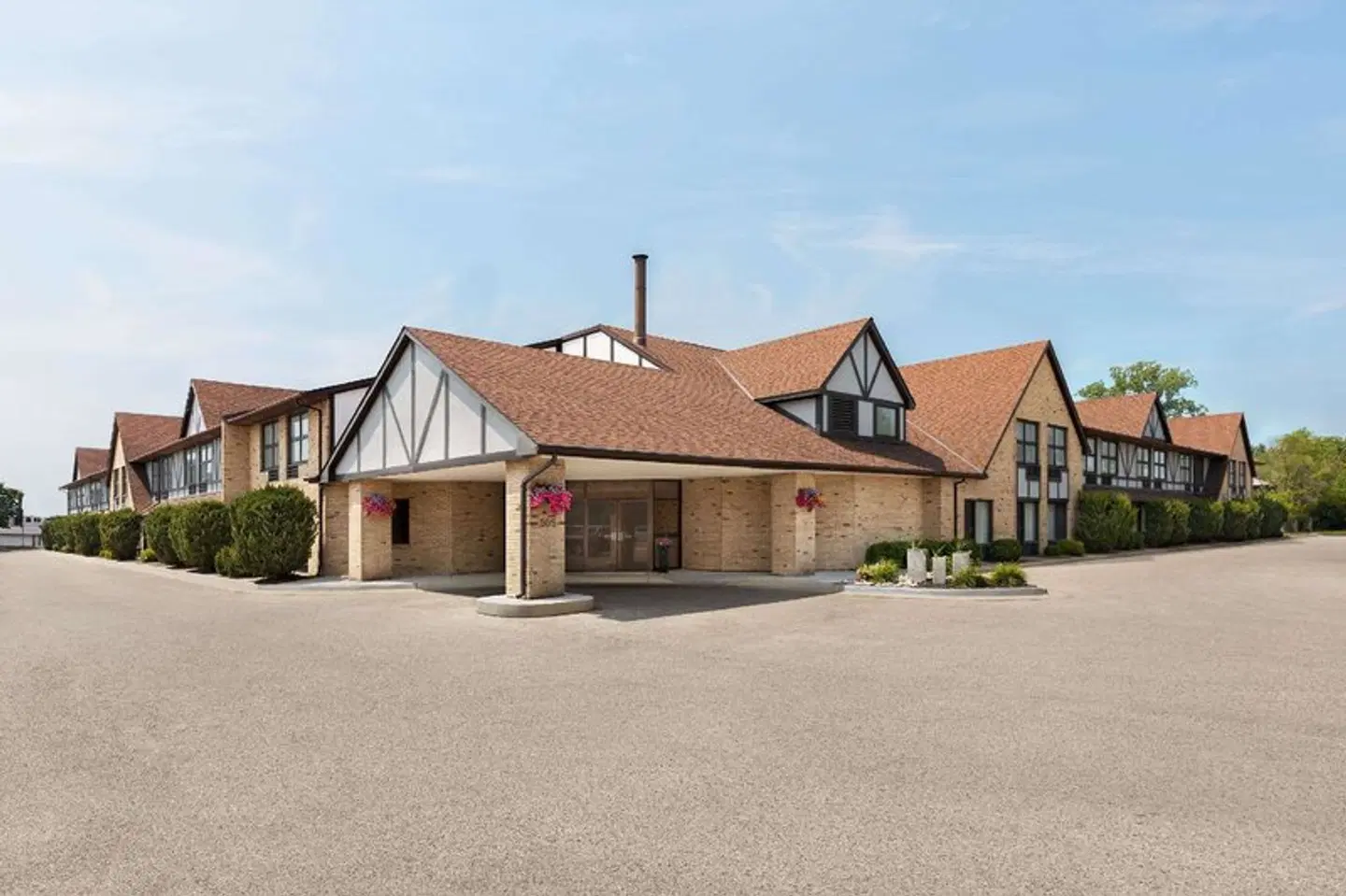 Harbourfront Inn EXTERIOR