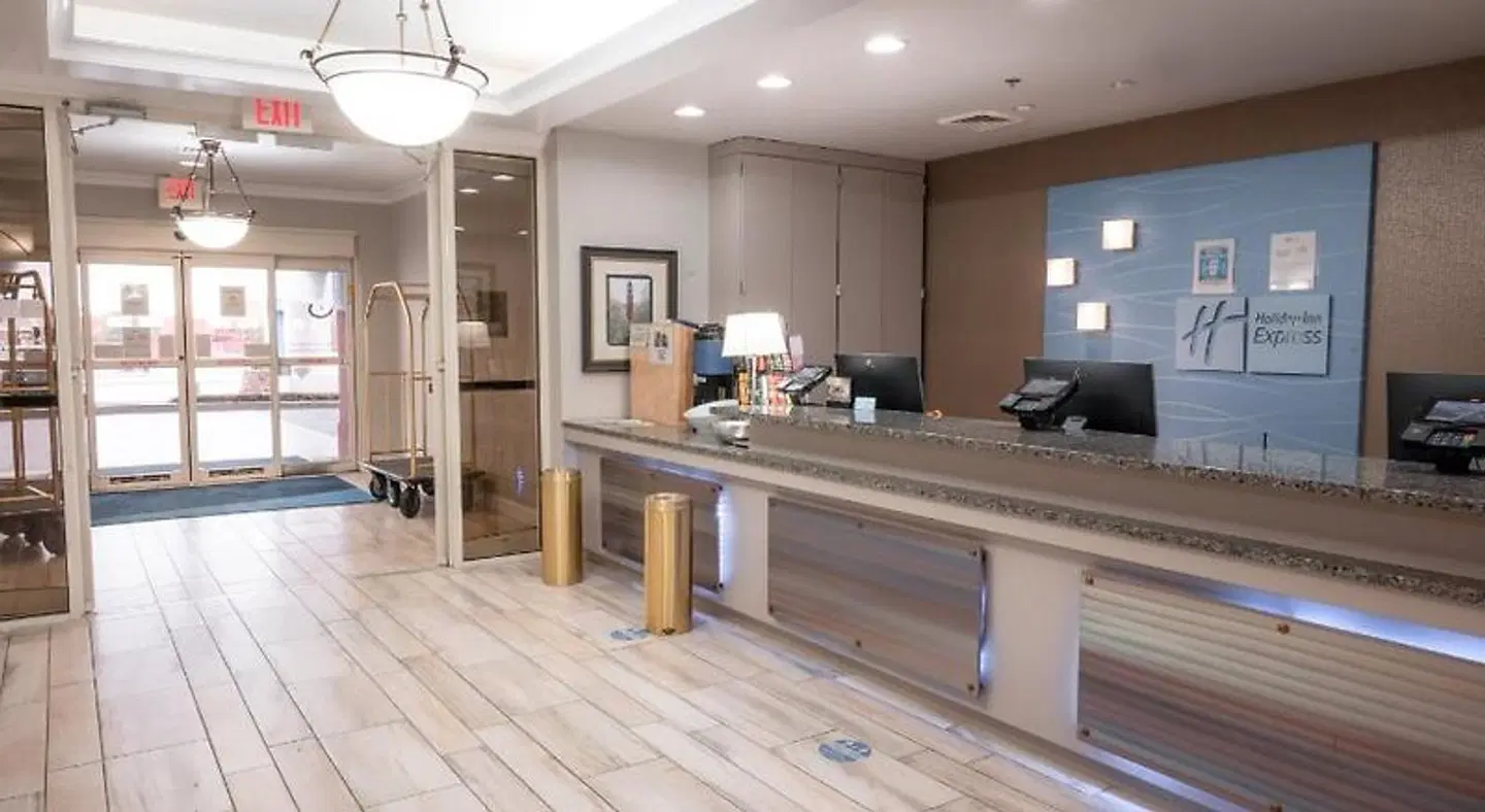 Holiday Inn Express and Suites Tuscaloosa Universi LOUNGE_LOBBY