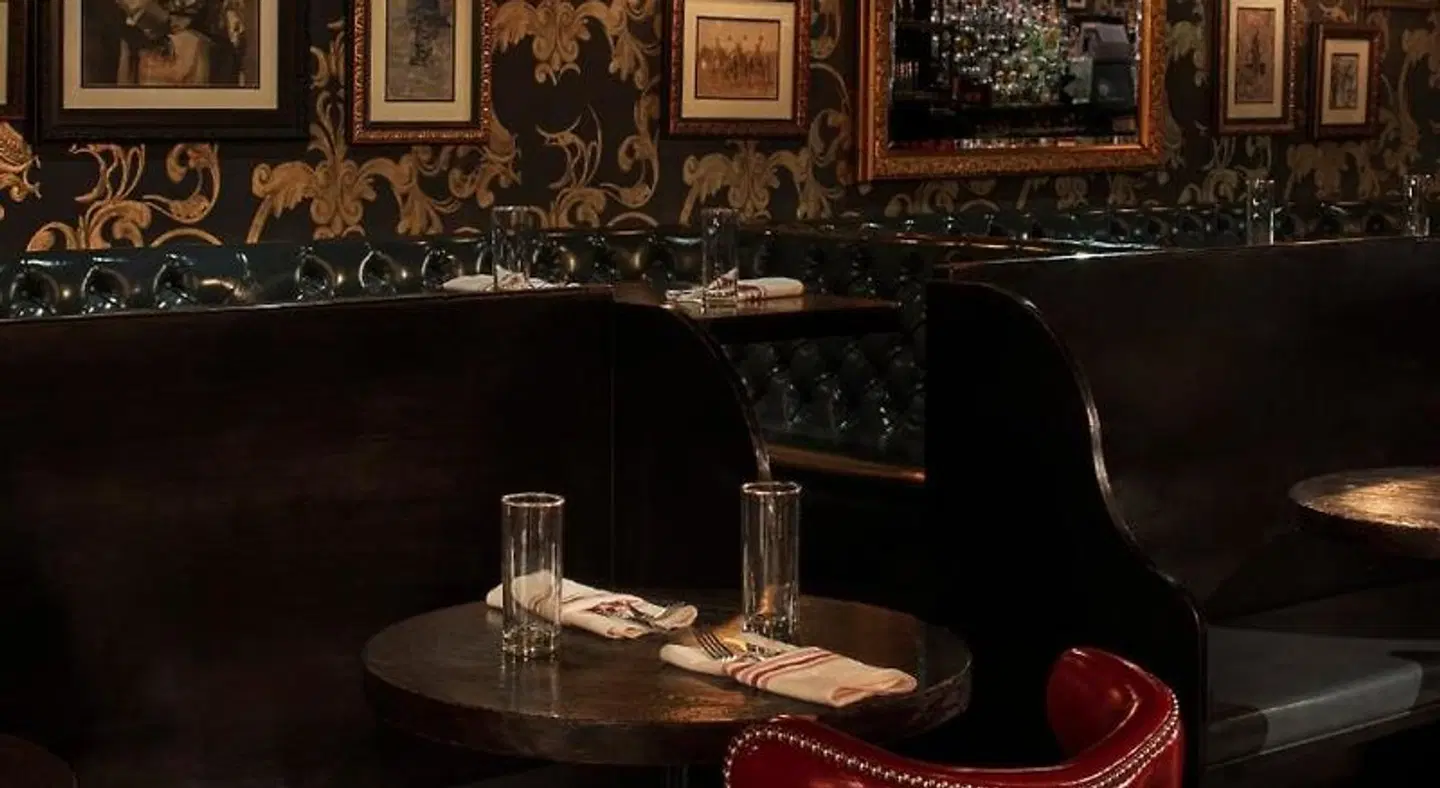 Refinery Hotel - New York Restaurant