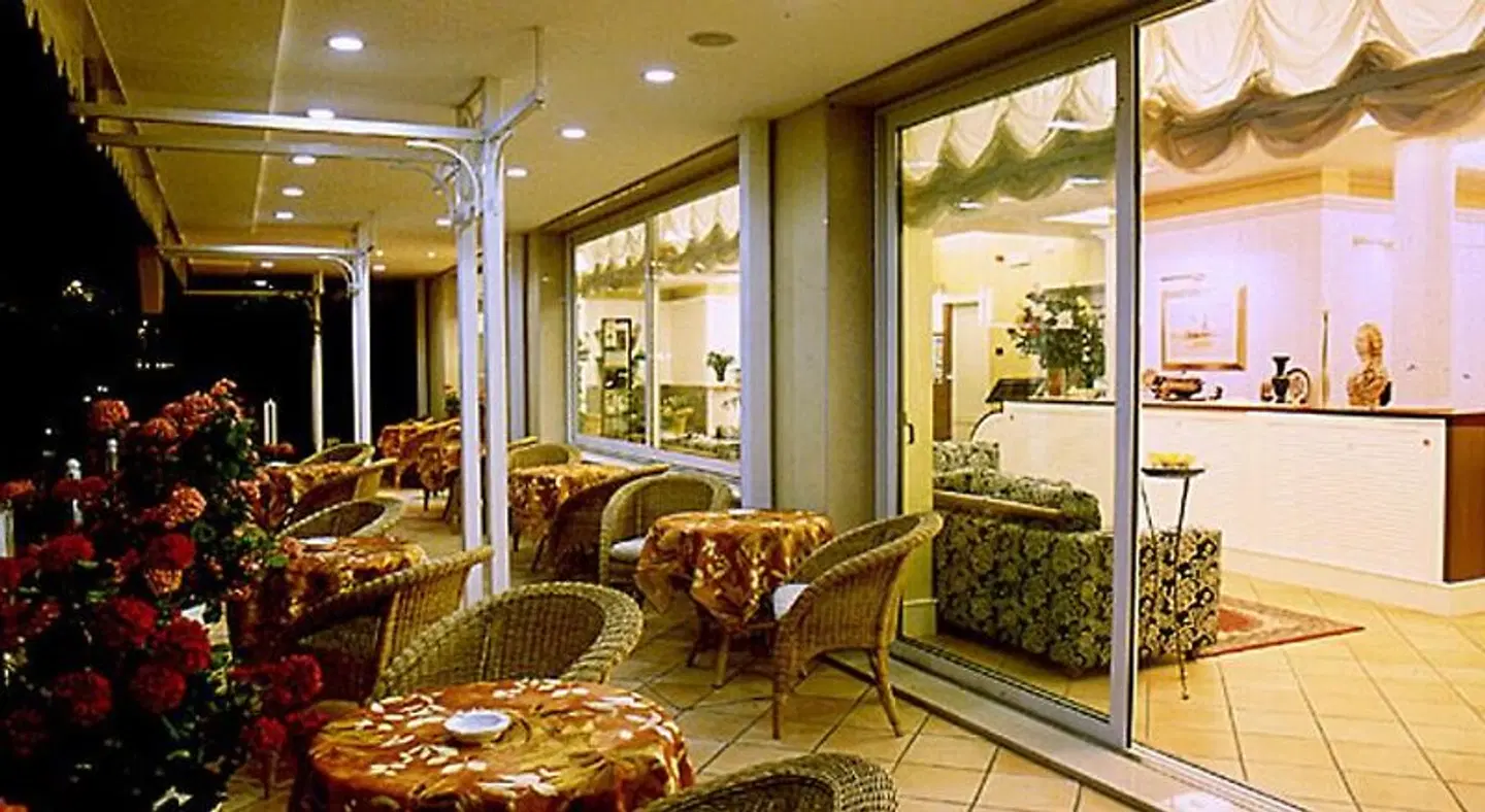 Tulipe LOUNGE_LOBBY