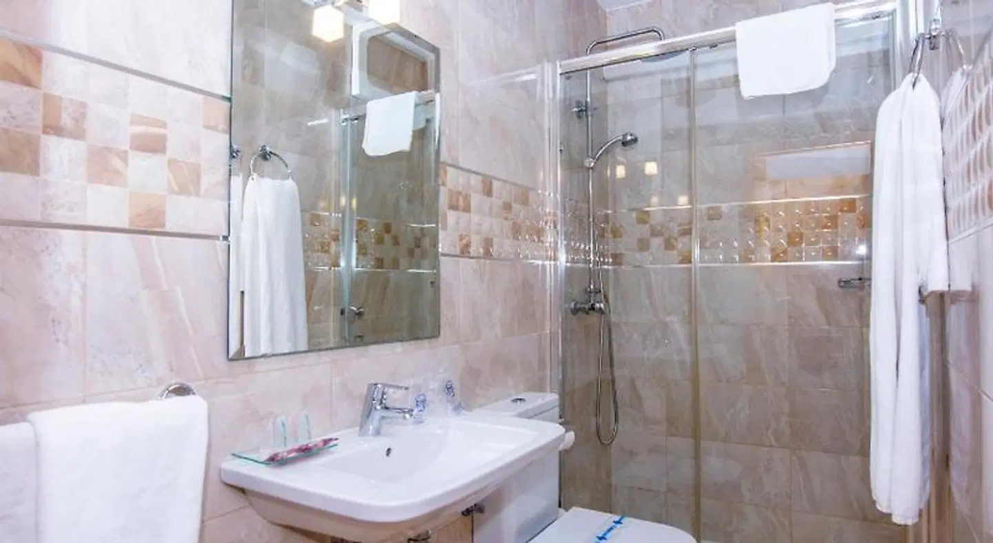Hostal Miramar Playa Badezimmer