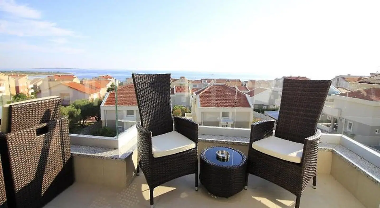Apartments Tomana Terrasse