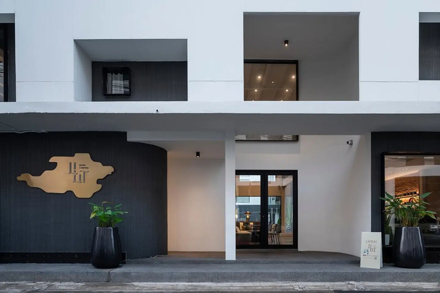 Lilit Bang Lumphu Hotel EXTERIOR